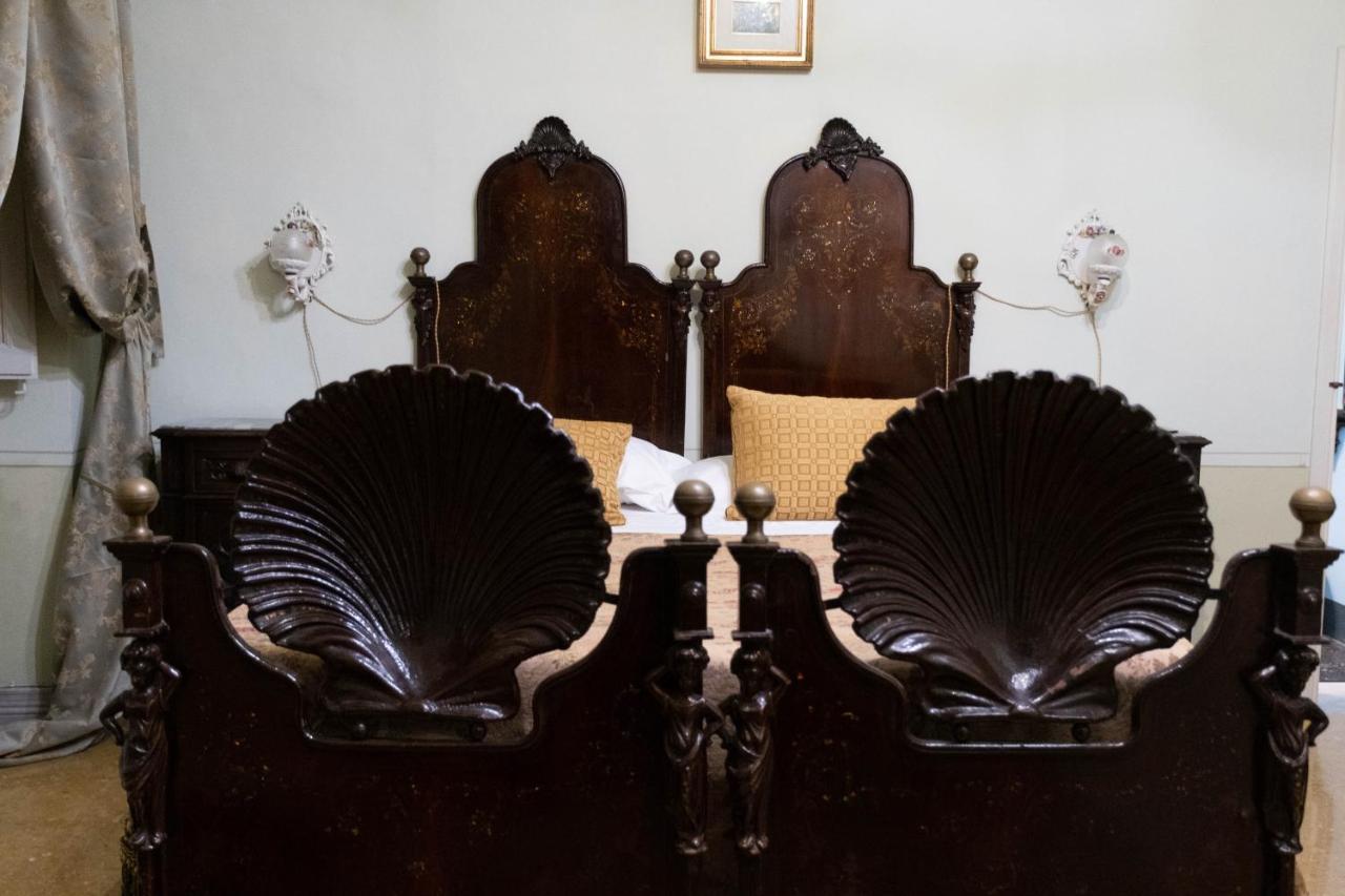 Palazzo De Castro Bed & Breakfast Squinzano Exterior photo