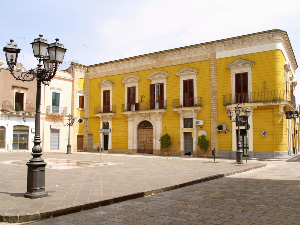 Palazzo De Castro Bed & Breakfast Squinzano Exterior photo